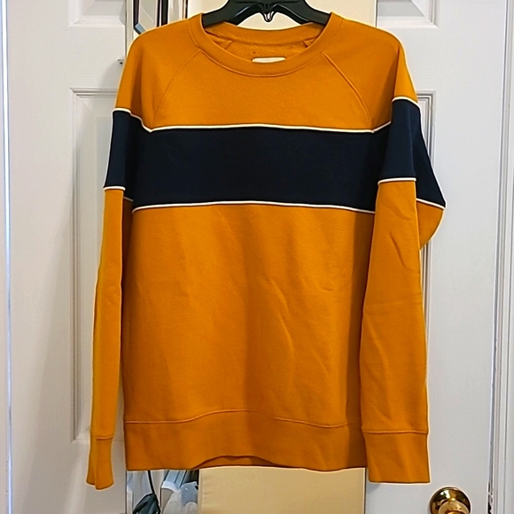 Goodfellow Yellow Sweater - Picture 1 of 3